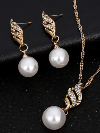 Europe and the United States eBay explosion models accessories wholesale bride accessories Pearl Diamond Necklace Set Earrings wavy lines